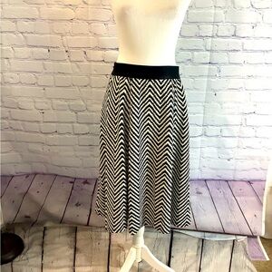 Womens Metro Wear A-line Chevron print skirt 1X Plus workwear